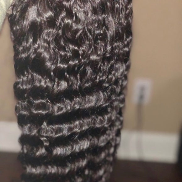 20”LaceFront Human 180%  Brazilian Curly WIG main image 4